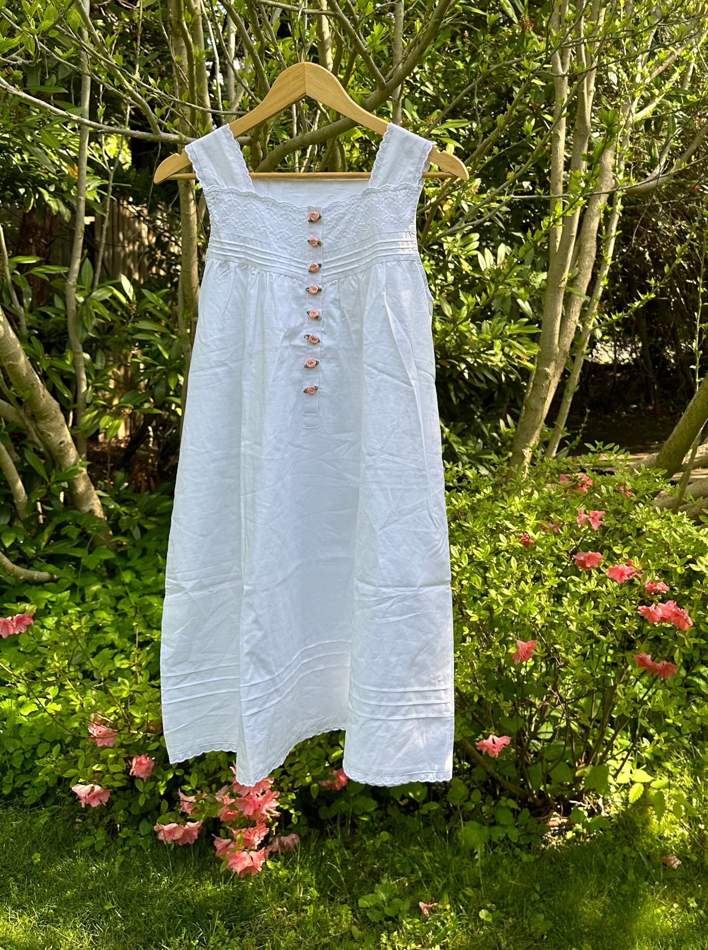 FORGET-ME-NOT NIGHTGOWN